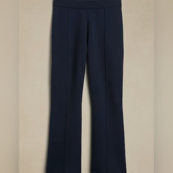 Banana Republic Milano Flare Sweater Pants - Picture 3 of 8